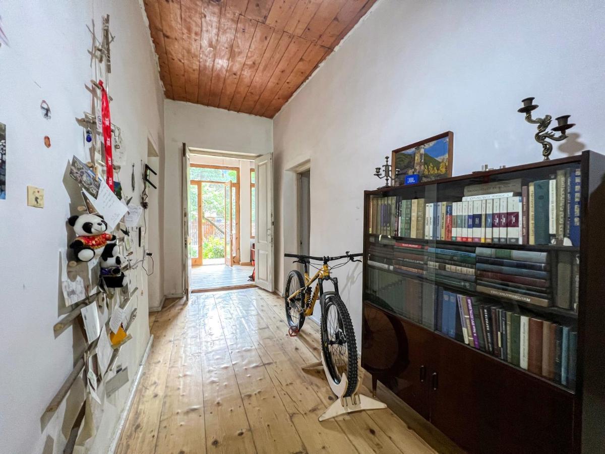 Guest House Svan-Ski メスティア エクステリア 写真